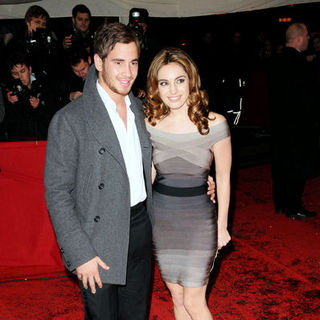 Kelly Brook;Danny Cipriani; in British Comedy Awards 2008 - Arrivals