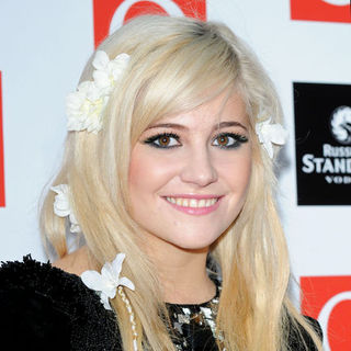 Pixie Lott in Q Awards 2009 - Arrivals