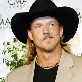 Trace Adkins; in 38th Annual Country Music Awards Arrivals