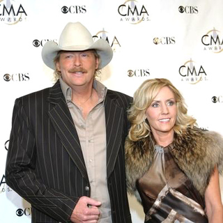 38th Annual Country Music Awards Arrivals