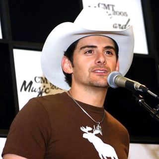 Brad Paisley in 2005 CMT Music Awards