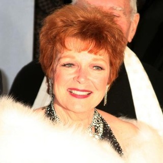 Anita Gillette; in Dreamgirls New York Movie Premiere - Arrivals