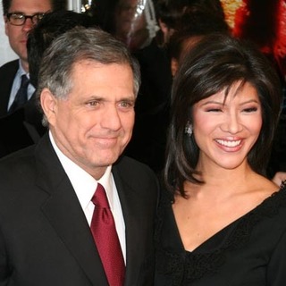 Leslie Moonves;Julie Chen; in Dreamgirls New York Movie Premiere - Arrivals
