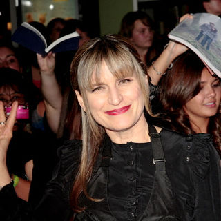 Catherine Hardwicke; in "Twilight" Los Angeles Premiere - Arrivals