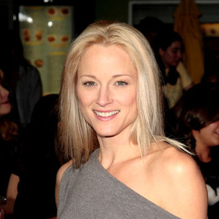 Teri Polo; in "Twilight" Los Angeles Premiere - Arrivals