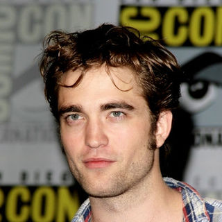 Robert Pattinson; in "New Moon" Press Conference