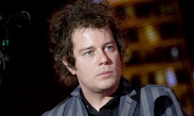 Green Day's Guitarist Jason White Is Diagnosed With Tonsil Cancer