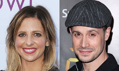 Sarah Michelle Gellar Says Freddie Prinze Jr.'s Post-Surgery Condition Is 'Greatly Exaggerated'