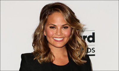 Chrissy Teigen Proudly Shows Off Stretch Marks on Instagram