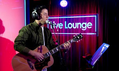 Videos: Nick Jonas Covers 'King', Plays Surprise Performances in London
