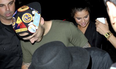 Selena Gomez Enjoys Night Out With Alexander DeLeon in NYC