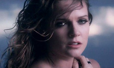 Tove Lo Goes Naked in Timebomb Video, Unveils Dates for 