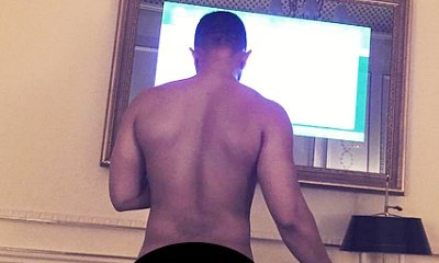 Chrissy Teigen Is Inspired by Justin Bieber, Posts John Legend's Nude Picture