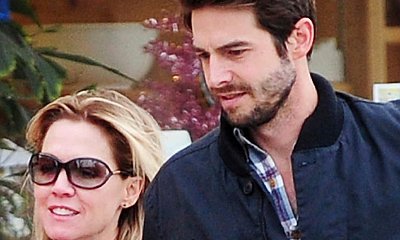 Jennie Garth Ties the Knot With David Abrams