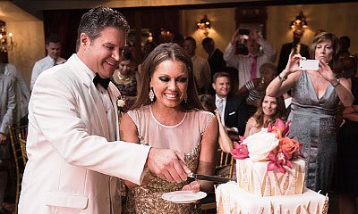 Vanessa Williams Traded White Gown for Gold Dress at Her Lavish Wedding