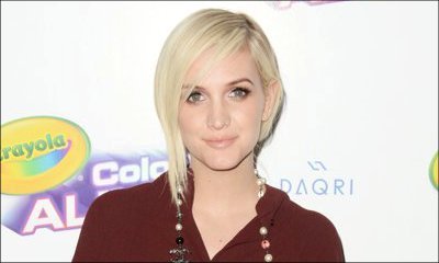 Ashlee Simpson Steps Out for First Time Since Giving Birth to Second Child