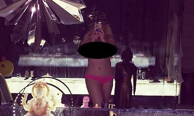 Christina Aguilera Topless on Latest Instagram Pic