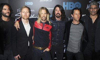 Video: Foo Fighters 'Rickrolls' Westboro Baptist Church Protesters Before Concert