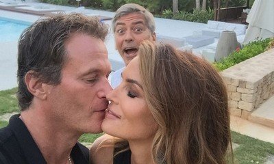 George Clooney Photobombs Cindy Crawford and Rande Gerber's Kissing Pic
