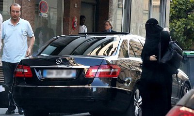 Gisele Bundchen Allegedly Disguises Herself in Burqa to Get Plastic Surgery