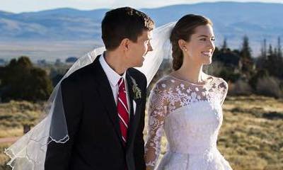 Allison Williams Shares First Wedding Picture With New Husband Ricky Van Veen