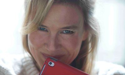 First Official Look at Renee Zellweger in 'Bridget Jones's Baby'