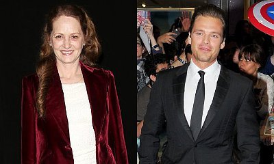 Melissa Leo and Sebastian Stan to Star on Jim Carrey's Showtime Pilot