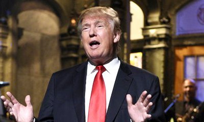 Donald Trump Gets Heckled During 'SNL' Monologue, Dances to 'Hotline Bling'
