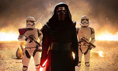 Kylo Ren Is Ready for Battle in 'Star Wars: The Force Awakens' New Photo