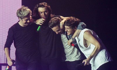 One Direction Holds Moment of Silence at Concert for Paris Attack Victims