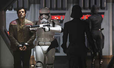 Poe Dameron Is First Order's Prisoner in 'Star Wars: The Force Awakens' New Photo