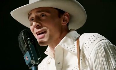 Watch How Tom Hiddleston Deal With Life-Changing Events in 'I Saw the Light' First Trailer