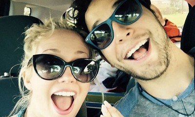 Skylar Astin Shows Off His Engagement Ring From Anna Camp