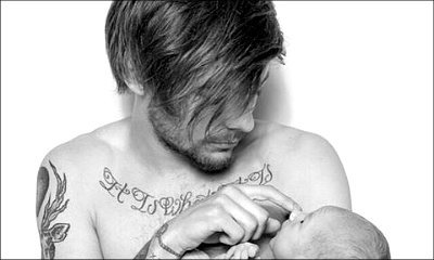Shirtless Louis Tomlinson Shares Another Adorable Pic of His Son