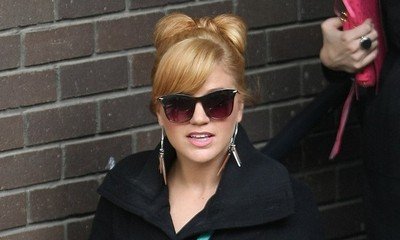 Dark Family Secret! New Documents Reveal Secret Arrest of Kelly Clarkson's Brother