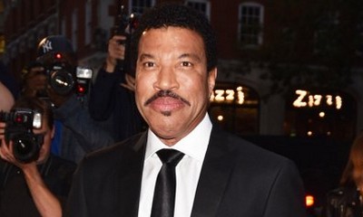 Lionel Richie Is Launching His Own Cosmetic Line 'Hello'