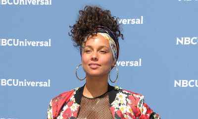 The American Dream In The Great Gatsby Essay Alicia Keys Goes Makeup Free Pens Powerful Essay About Overcoming Her Insecurities Essay Learning also Healthy Eating Essay Alicia Keys Goes Makeup Free Pens Powerful Essay About Overcoming Essay Civil Disobedience