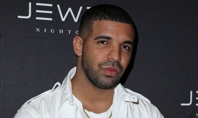 Drake Wears Hailey Baldwin's 'H' Necklace Amid Romance Rumors