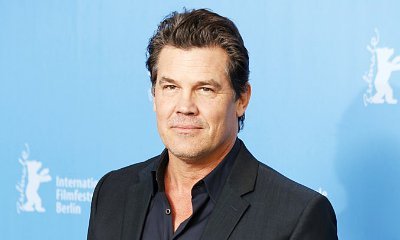 Move Out Kim Kardashian! Josh Brolin Poses Completely Naked in the Desert