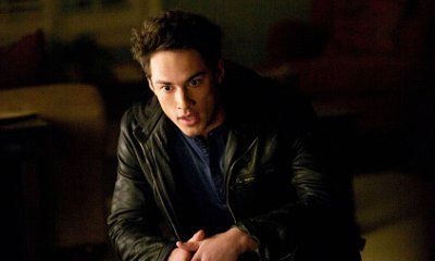 michael trevino returns to the vampire diaries also get first dina trevino
