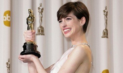 Anne Hathaway Admits She Faked Happiness During Her 2013 Oscar Win