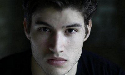 Cameron Cuffe Lands Lead Role of Seg-El on Superman Prequel Series 'Krypton'