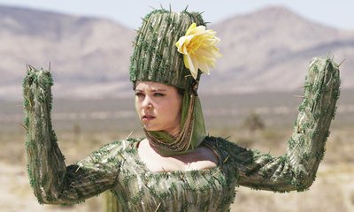 Rachel Bloom Spoofs Beyonce's 'Lemonade' in New 'Crazy Ex-Girlfriend' Music Video