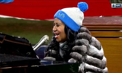 Viewers React on Twitter After Aretha Franklin Performs 5-Minute National Anthem