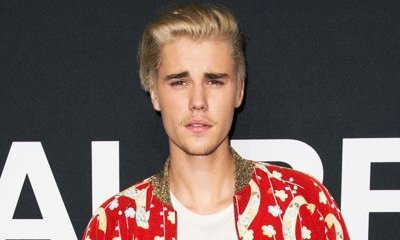 Justin Bieber Performs Surprise Piano Set at Toronto Bar
