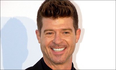 Robin Thicke Got 'Very Drunk' and Fought With Girlfriend After Dad Alan Thicke's Death
