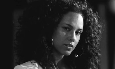 Watch  Alicia Keys Cover 'Change Is Gonna Come' in Nike's Equality-Themed Ad