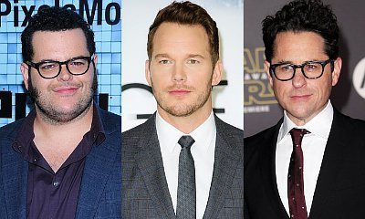 Josh Gad Recruits Chris Pratt, J.J. Abrams and More to Get 'Star Wars' Spoilers From Daisy Ridley