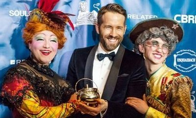 Ryan Reynolds Destroys Green Lantern During Hasty Pudding Roast