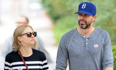 Amanda Seyfried and Thomas Sadoski Reveal They Eloped